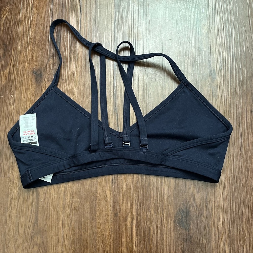 Gymshark sports bra old navy blue